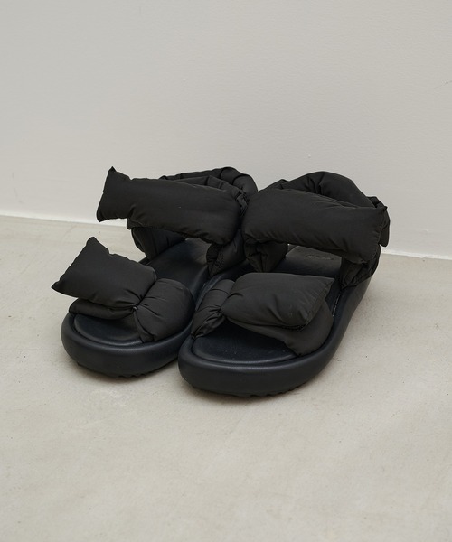 ALM.（アルム）の「【ALM.】VODKA PUFFY SANDALS パフィーサンダル（サンダル・レディース・ブラック/レッド・38/37/39/36）」の16枚目の写真