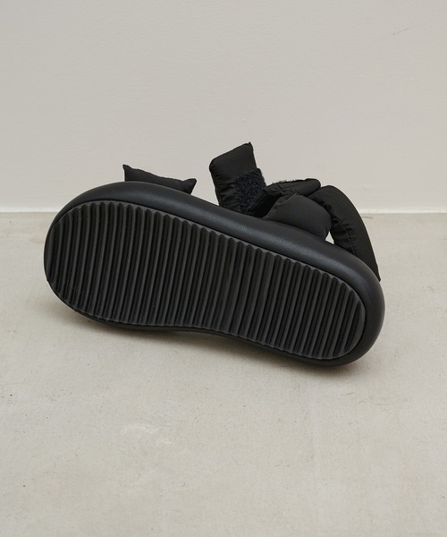 ALM.（アルム）の「【ALM.】VODKA PUFFY SANDALS パフィーサンダル（サンダル・レディース・ブラック/レッド・38/37/39/36）」の19枚目の写真