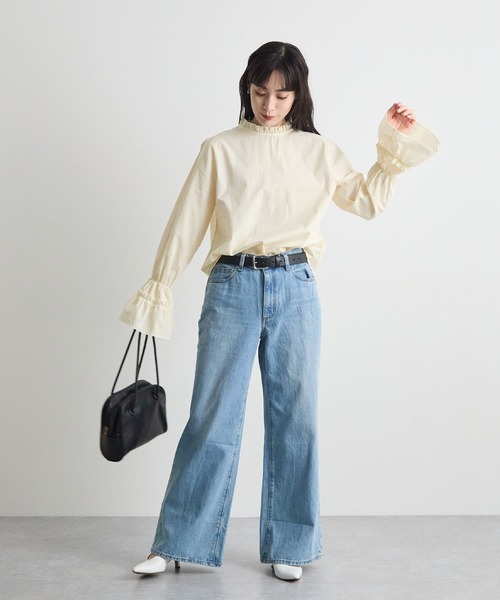 Futier land(フューティアランド)の「さりげないフリルと配色ステッチが主役になる。 配色ステッチパイピングフリルブラウス(シャツ/ブラウス・レディース・グレー/アイボリー/ブルー・FREE)」の11枚目の写真