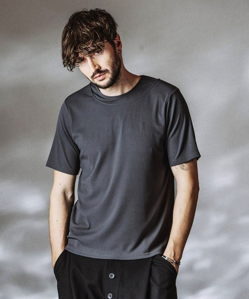 NO ID.（ノーアイディ）の「【NO ID.】Layered Neck Pullover / レイヤードネックプルオーバー（Tシャツ/カットソー・メンズ・グレー/ホワイト/ブラック・1/2）」の9枚目の写真