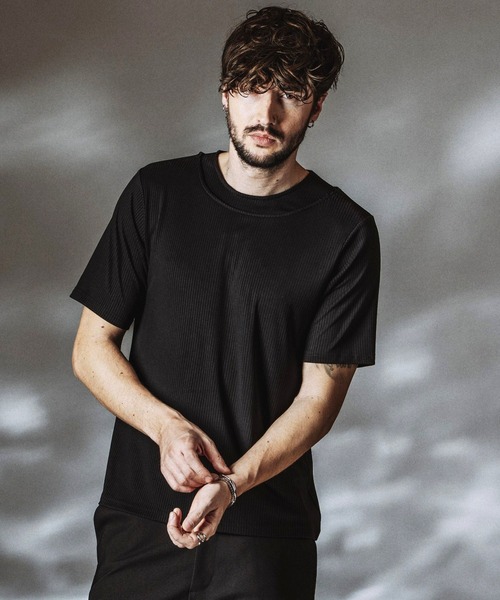 NO ID.（ノーアイディ）の「【NO ID.】Layered Neck Pullover / レイヤードネックプルオーバー（Tシャツ/カットソー・メンズ・グレー/ホワイト/ブラック・1/2）」の4枚目の写真