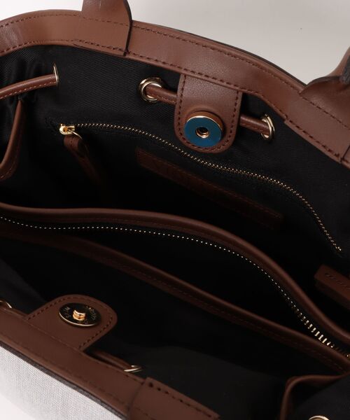 allureville（アルアバイル）の「【VIOLAd'ORO (ヴィオラドーロ) 】キャンパーキャンバストートバッグ（ショルダーバッグ・レディース・ベージュ系その他・FREE）」の4枚目の写真