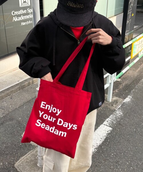 SEADAM（シーダム）の「【WEB限定】【SEADAM】メッセージプリントトートバッグ（トートバッグ・レディース・ピンク/グリーン/ライトグレー/オレンジ/イエロー/パープル/ブルー系その他/ブルー/ブラック/バーガンディー/レッド・ONE SIZE）」の21枚目の写真