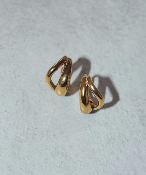 GOLDY(ゴールディ)の「【金属アレルギー軽減】ブランチング フープ ワンタッチ ステンレス ピアス(ピアス(両耳用)・レディース・ゴールド/シルバー・FREE)」の2枚目の写真
