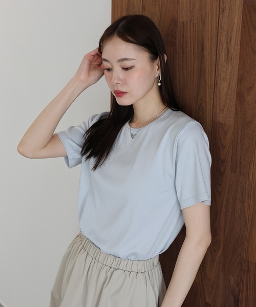 J by blue(ジェイバイブルー)の「クルーネックTシャツ(Tシャツ/カットソー・レディース・ホワイト/ブラック/ブルー・MEDIUM)」の11枚目の写真