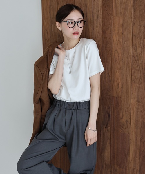 J by blue(ジェイバイブルー)の「クルーネックTシャツ(Tシャツ/カットソー・レディース・ホワイト/ブラック/ブルー・MEDIUM)」の8枚目の写真