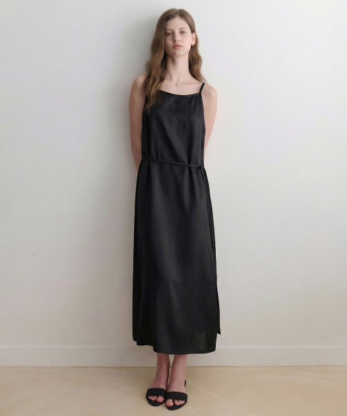 LENAV(ルナブ)の「les satin one-piece (black)(ワンピース・レディース・その他・MEDIUM/SMALL)」の1枚目の写真