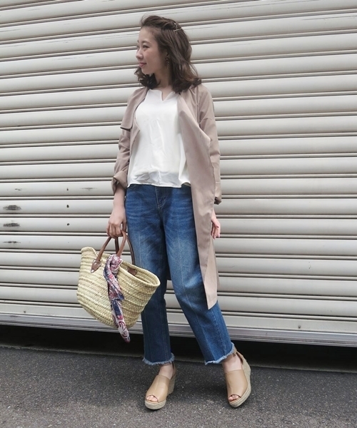 Chico（チコ）の「カットオフデニムパンツ（デニムパンツ・レディース・ブルー/ネイビー/ブルー系その他・FREE）」の5枚目の写真