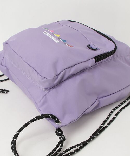 CONVERSE(コンバース)の「【CONVERSE/コンバース】SNEAKERS PRINT NAPSACK ナップサック(バックパック/リュック・レディース・オフホワイト/ライトパープル/ブラック・FREE)」の5枚目の写真