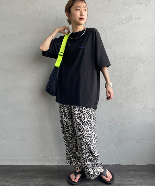 THOUSAND MILE（サウザンドマイル）の「[THOUSAND MILE/サウザンドマイル] ワンポイント刺繍ロゴ ショートスリーブTシャツ（Tシャツ/カットソー・レディース・ホワイト/ブラック・M/L）」の11枚目の写真