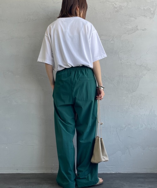 THOUSAND MILE（サウザンドマイル）の「[THOUSAND MILE/サウザンドマイル] ワンポイント刺繍ロゴ ショートスリーブTシャツ（Tシャツ/カットソー・レディース・ホワイト/ブラック・M/L）」の15枚目の写真