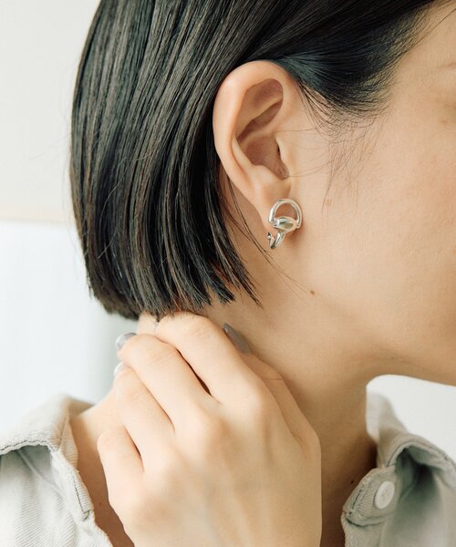 ear PAPILLONNER（イアパピヨネ）の「ホースビットイヤリング（イヤリング・レディース・シルバー/ゴールド・FREE）」の11枚目の写真