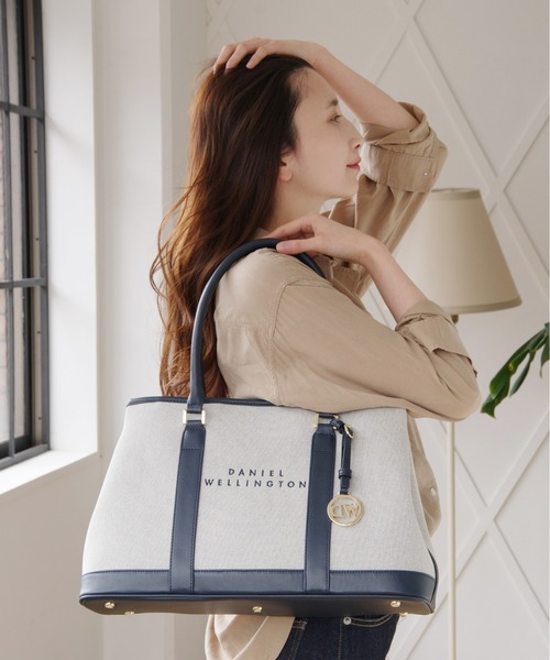 Daniel Wellington(ダニエルウェリントン)の「ダニエルウェリントン Iconic cavas トートバッグL(トートバッグ・レディース・ブラック/ネイビー/グリーン/ブラウン/ホワイト・FREE)」の5枚目の写真