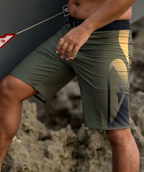 サーフパンツ　26インチ セール】QUIKSILVER/クイックシルバー 水着 海パン トランクス サーフ