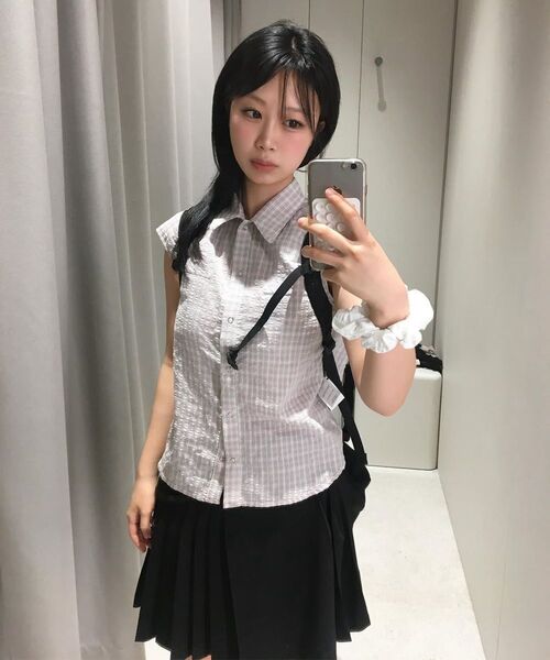Miseki SEOUL(ミセキソウル)の「サイドプリーツラインミディスカート ブラック(スカート・レディース・その他・1/2)」の4枚目の写真