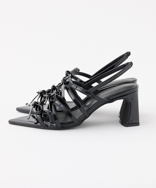 one after another NICE CLAUP(ワンアフターアナザーナイスクラップ)の「リボンミュールサンダル(サンダル・レディース・ブラック/ブラック×ホワイト/レッド・SMALL/LARGE/MEDIUM)」の9枚目の写真