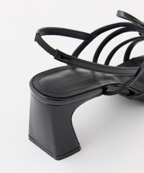 one after another NICE CLAUP(ワンアフターアナザーナイスクラップ)の「リボンミュールサンダル(サンダル・レディース・ブラック/ブラック×ホワイト/レッド・SMALL/LARGE/MEDIUM)」の5枚目の写真