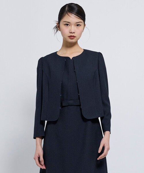 TOCCA（トッカ）の「BRIGHT BREEZE ジャケット（ノーカラージャケット・レディース・アイボリー系/ネイビー系・0/2/4/6）」の2枚目の写真