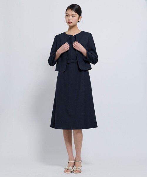 TOCCA（トッカ）の「BRIGHT BREEZE ジャケット（ノーカラージャケット・レディース・アイボリー系/ネイビー系・0/2/4/6）」の8枚目の写真