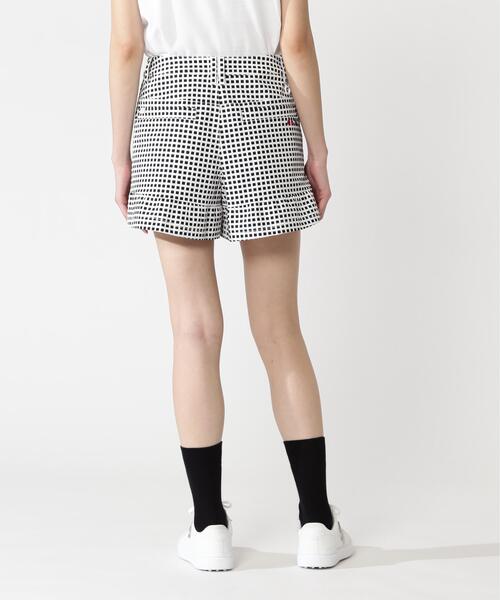 PEARLY GATES(パーリーゲイツ)の「綿ライクNY/PUハイストレッチラップ風ショートパンツ(その他パンツ・レディース・ホワイト系その他・LARGE/MEDIUM/SMALL)」の3枚目の写真