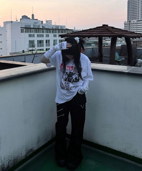 ELIMENO(エリメノ)の「ELニュース半袖Tシャツ4カラー(Tシャツ/カットソー・メンズ・ブラック/チャコール/ホワイト/ライトグレー・1/2/3/4/5/6)」の6枚目の写真