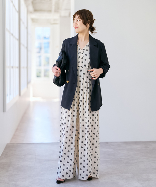 Spick & Span(スピックアンドスパン)の「《別注》ne Quittez pas / ヌキテパ Cotton Dobby Stripe Flower Print Al*(つなぎ/オールインワン・レディース・オートミール/ブラック系その他・MEDIUM)」の4枚目の写真