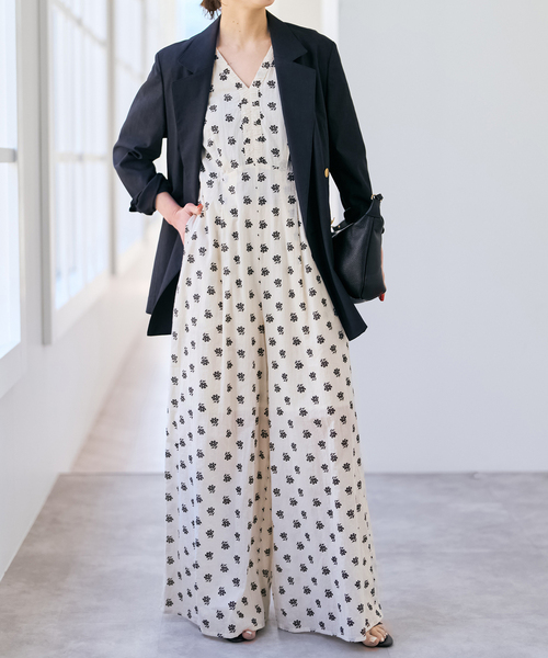 Spick & Span(スピックアンドスパン)の「《別注》ne Quittez pas / ヌキテパ Cotton Dobby Stripe Flower Print Al*(つなぎ/オールインワン・レディース・オートミール/ブラック系その他・MEDIUM)」の10枚目の写真