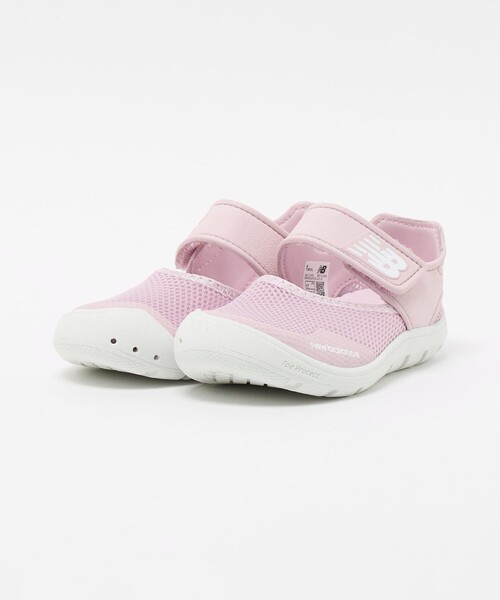 NEW BALANCE（ニューバランス）の「【WEB限定】＜New Balance＞ I208 Hook and Loop サンダル / キッズ 17cm-24cm（サンダル・キッズ・ブラック/ライトピンク・23cm/19cm/21cm/24cm/22cm/17cm/18cm/20cm）」の3枚目の写真