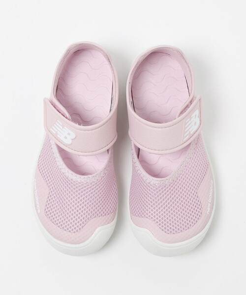 NEW BALANCE（ニューバランス）の「【WEB限定】＜New Balance＞ I208 Hook and Loop サンダル / キッズ 17cm-24cm（サンダル・キッズ・ブラック/ライトピンク・23cm/19cm/21cm/24cm/22cm/17cm/18cm/20cm）」の4枚目の写真