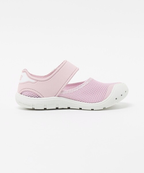 NEW BALANCE（ニューバランス）の「【WEB限定】＜New Balance＞ I208 Hook and Loop サンダル / キッズ 17cm-24cm（サンダル・キッズ・ブラック/ライトピンク・23cm/19cm/21cm/24cm/22cm/17cm/18cm/20cm）」の5枚目の写真