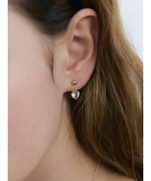 OUDSTUDIO（オウド スタジオ）の「クリスタルツーウェイイヤリング_ゴールド（ピアス（両耳用））」