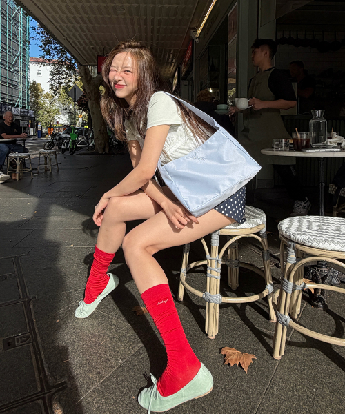 MUCU AND EBONY(ムクアンドエボニー)の「Comfy Bag _ Lavender Blue(ショルダーバッグ・レディース・その他・FREE)」の2枚目の写真