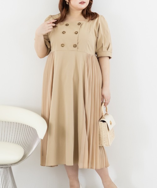 CLETTE(クレット)の「CLETTEオリジナルトレンチ風サイドプリーツワンピース(ワンピース・レディース・ネイビー/ベージュ・4L/3L/LL)」の3枚目の写真
