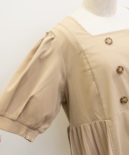 CLETTE(クレット)の「CLETTEオリジナルトレンチ風サイドプリーツワンピース(ワンピース・レディース・ネイビー/ベージュ・4L/3L/LL)」の13枚目の写真