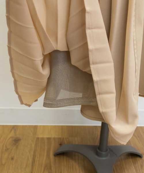 CLETTE(クレット)の「CLETTEオリジナルトレンチ風サイドプリーツワンピース(ワンピース・レディース・ネイビー/ベージュ・4L/3L/LL)」の16枚目の写真