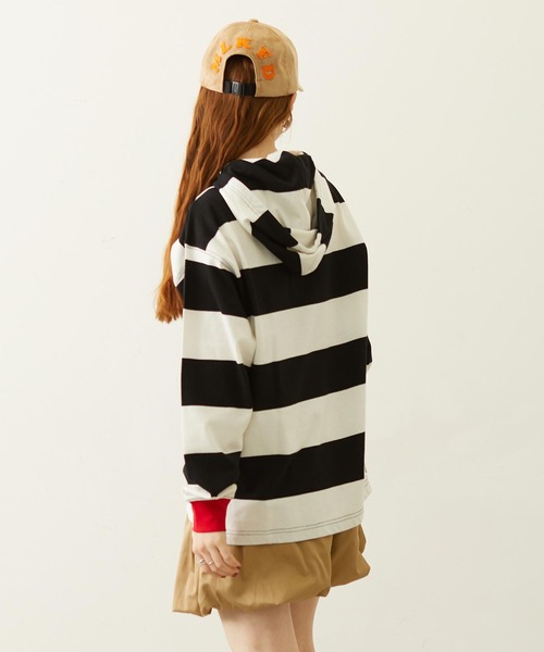 MILKFED.(ミルクフェド)の「CONTRAST RIB STRIPED HOODED TOP(Tシャツ/カットソー・レディース・ネイビー/イエロー/ブラック・ONE SIZE)」の5枚目の写真