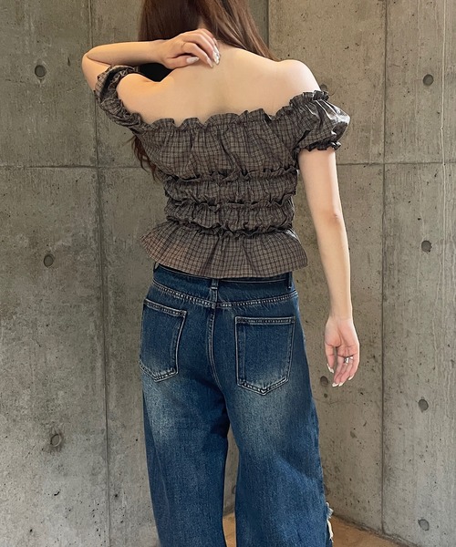 ROGER AND RAW(ロジャーアンドロウ)の「チェック柄2WAY パフスリーブブラウス(シャツ/ブラウス・レディース・ブラウン/ブルー・FREE)」の8枚目の写真
