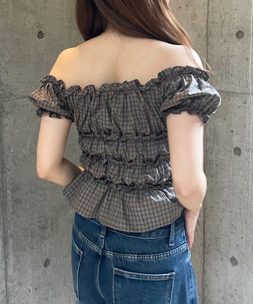 ROGER AND RAW(ロジャーアンドロウ)の「チェック柄2WAY パフスリーブブラウス(シャツ/ブラウス・レディース・ブラウン/ブルー・FREE)」の7枚目の写真