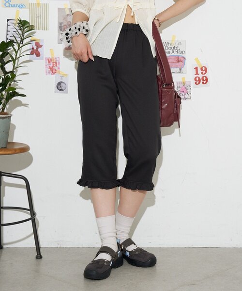 CIAOPANIC(チャオパニック)の「【neutral by ciaopanic】ミドルカプリパンツ(その他パンツ・レディース・ブラック・MEDIUM/SMALL)」の2枚目の写真
