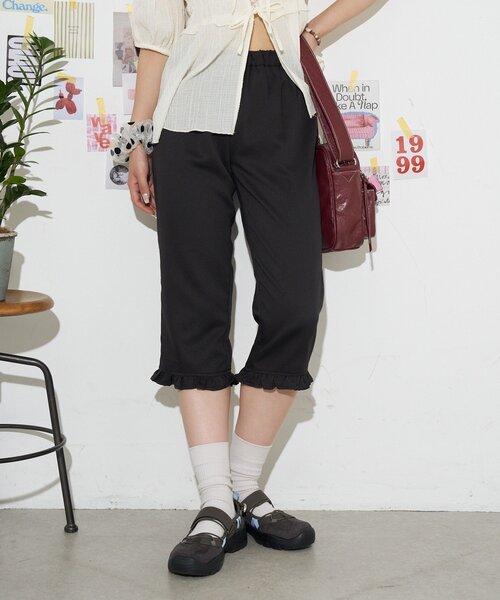 CIAOPANIC(チャオパニック)の「【neutral by ciaopanic】ミドルカプリパンツ(その他パンツ・レディース・ブラック・MEDIUM/SMALL)」の3枚目の写真