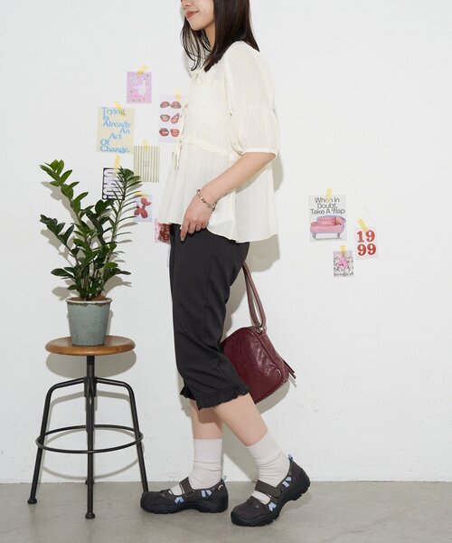 CIAOPANIC(チャオパニック)の「【neutral by ciaopanic】ミドルカプリパンツ(その他パンツ・レディース・ブラック・MEDIUM/SMALL)」の7枚目の写真