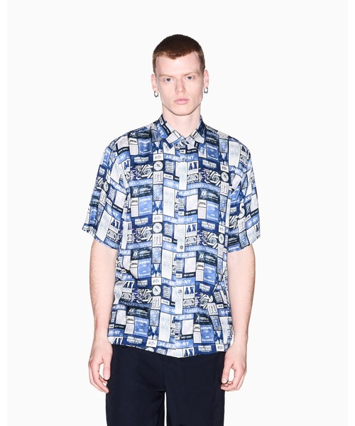 ARMANI EXCHANGE(アルマーニエクスチェンジ)の「【A|X アルマーニ エクスチェンジ】グラフィックロゴ ボクシーフィット 半袖シャツ/BOXY(シャツ/ブラウス・メンズ・その他・X-LARGE/SMALL/MEDIUM/LARGE/X-SMALL)」の1枚目の写真