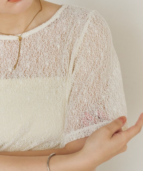 OLUN(オルン)の「nuance sheer half sleeve tops/ハーフスリーブニュアンスシアートップス(Tシャツ/カットソー・レディース・ベージュ/アイボリー・FREE)」の14枚目の写真