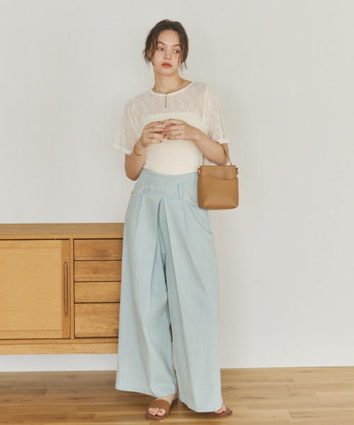 OLUN(オルン)の「nuance sheer half sleeve tops/ハーフスリーブニュアンスシアートップス(Tシャツ/カットソー・レディース・ベージュ/アイボリー・FREE)」の4枚目の写真