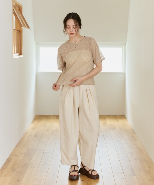 OLUN(オルン)の「nuance sheer half sleeve tops/ハーフスリーブニュアンスシアートップス(Tシャツ/カットソー・レディース・ベージュ/アイボリー・FREE)」の6枚目の写真