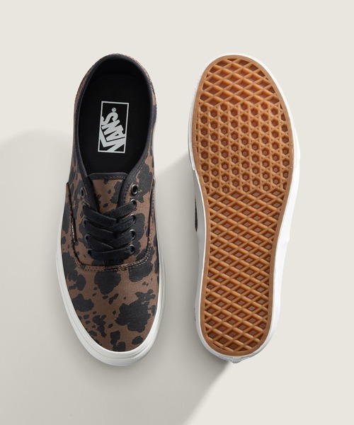 VANS(バンズ)の「オーセンティック / Authentic ANIMALIER COW PRINT VN000D7YC801(スニーカー・メンズ・アニマル・4.5/7.5/7/6.5/6/5.5/5/10/4)」の3枚目の写真