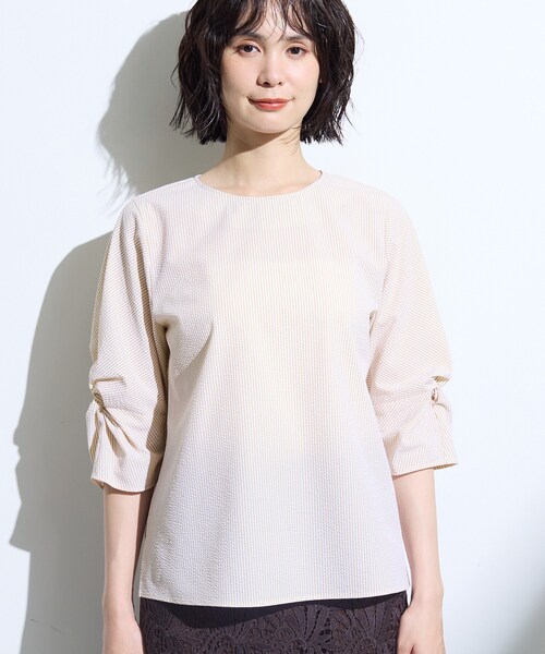 INDIVI(インディヴィ)の「【撥水/UVケア】ねじり袖サッカートップス(Tシャツ/カットソー・レディース・ホワイト/ネイビー系2/ブラック/イエロー系9・15 /05/34/38/19/13)」の12枚目の写真