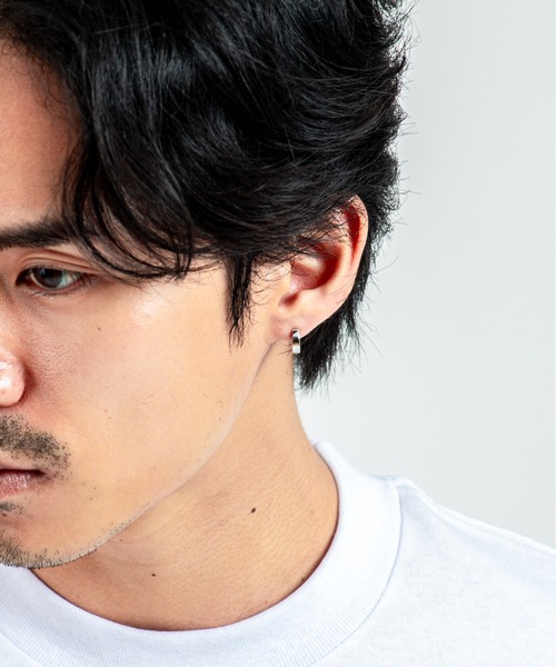 TOM WOOD(トムウッド)の「【TOMWOOD】Beck Huggies シルバー ピアス ユニセックス(ピアス(両耳用)・レディース・シルバー・FREE)」の9枚目の写真