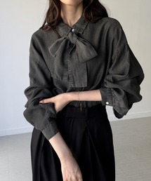 junoah（ジュノア）の「薄手ボウタイデニムシャツ（シャツ/ブラウス）」