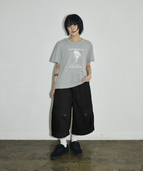 SCALLYWAG（スカリーワグ）の「クロスアイレットワイドカーゴバミューダパンツ[ブラック]（その他パンツ・レディース・その他・LARGE/MEDIUM/SMALL）」の6枚目の写真
